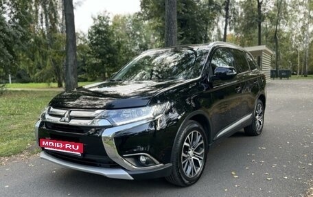 Mitsubishi Outlander III рестайлинг 3, 2018 год, 1 650 000 рублей, 28 фотография