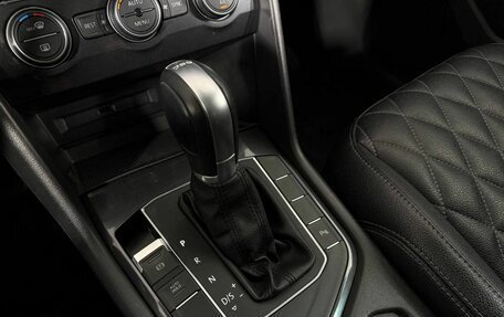 Volkswagen Tiguan II, 2017 год, 1 499 000 рублей, 13 фотография
