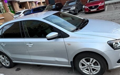 Volkswagen Polo VI (EU Market), 2012 год, 780 000 рублей, 2 фотография