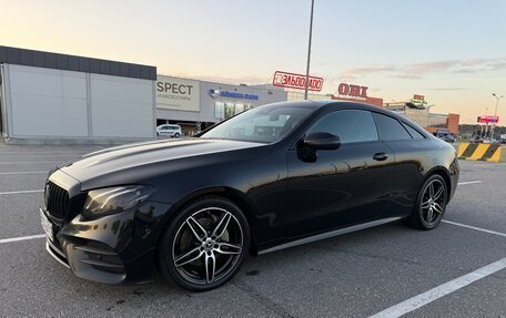 Mercedes-Benz E-Класс, 2019 год, 4 200 000 рублей, 6 фотография