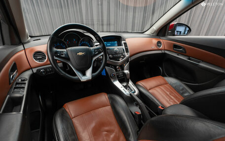 Chevrolet Cruze II, 2011 год, 640 000 рублей, 9 фотография