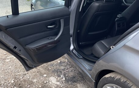BMW 3 серия, 2011 год, 1 500 000 рублей, 8 фотография