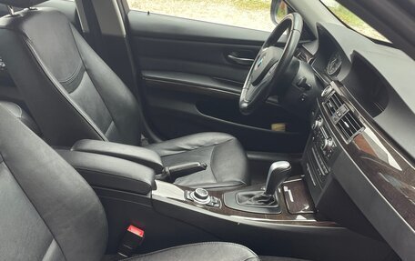 BMW 3 серия, 2011 год, 1 500 000 рублей, 10 фотография