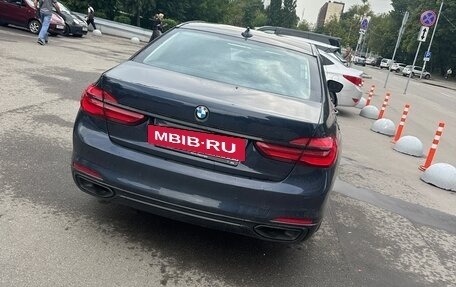 BMW 7 серия, 2017 год, 3 790 000 рублей, 4 фотография