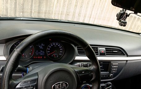 KIA Rio IV, 2018 год, 1 400 000 рублей, 9 фотография