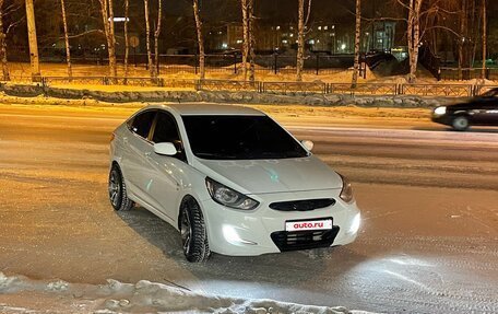 Hyundai Solaris II рестайлинг, 2012 год, 700 000 рублей, 5 фотография