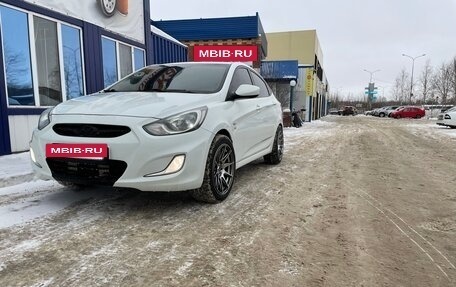 Hyundai Solaris II рестайлинг, 2012 год, 700 000 рублей, 9 фотография
