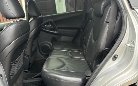 Toyota RAV4, 2010 год, 1 680 000 рублей, 12 фотография