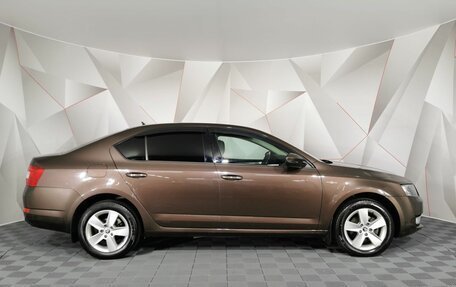 Skoda Octavia, 2017 год, 1 575 000 рублей, 6 фотография