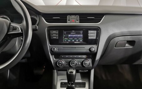 Skoda Octavia, 2017 год, 1 575 000 рублей, 11 фотография