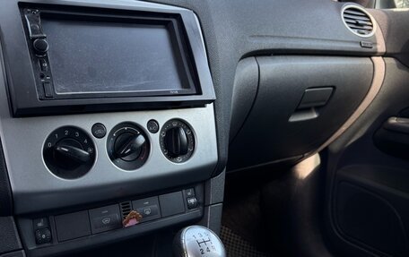 Ford Focus II рестайлинг, 2005 год, 355 000 рублей, 14 фотография