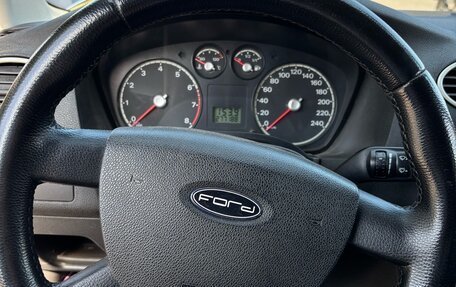 Ford Focus II рестайлинг, 2005 год, 355 000 рублей, 15 фотография