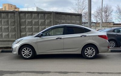 Hyundai Solaris II рестайлинг, 2012 год, 860 000 рублей, 1 фотография