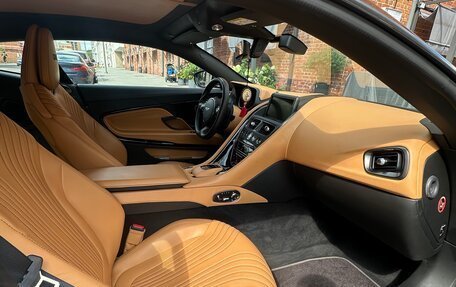 Aston Martin DB11 I, 2017 год, 16 500 000 рублей, 14 фотография