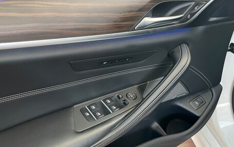 BMW 5 серия, 2018 год, 4 800 000 рублей, 17 фотография