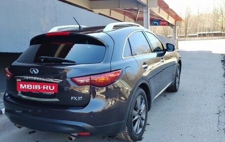 Infiniti FX II, 2012 год, 2 500 000 рублей, 14 фотография