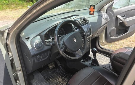 Renault Sandero II рестайлинг, 2018 год, 1 050 000 рублей, 4 фотография