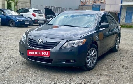 Toyota Camry, 2008 год, 850 000 рублей, 2 фотография