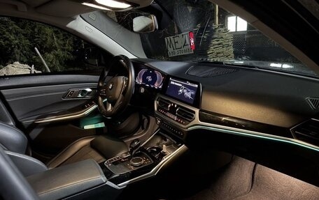 BMW 3 серия, 2019 год, 3 180 000 рублей, 8 фотография