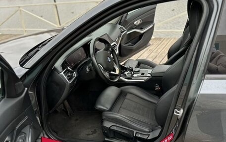BMW 3 серия, 2019 год, 3 180 000 рублей, 10 фотография