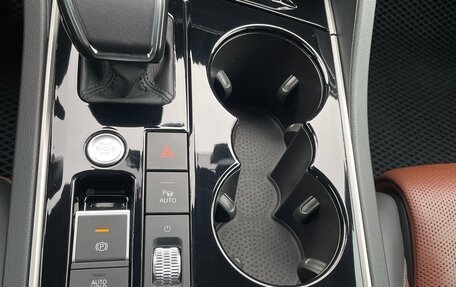 Volkswagen Touareg III, 2019 год, 5 850 000 рублей, 17 фотография