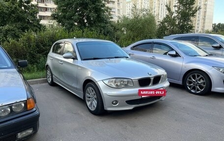 BMW 1 серия, 2005 год, 535 000 рублей, 2 фотография