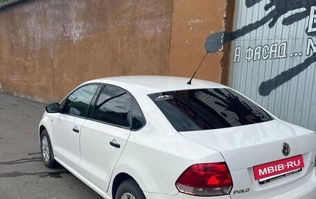 Volkswagen Polo VI (EU Market), 2012 год, 750 000 рублей, 10 фотография
