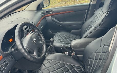 Toyota Avensis III рестайлинг, 2008 год, 1 000 000 рублей, 12 фотография