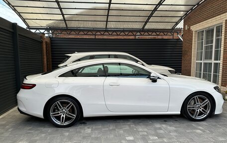 Mercedes-Benz E-Класс, 2018 год, 3 500 000 рублей, 1 фотография