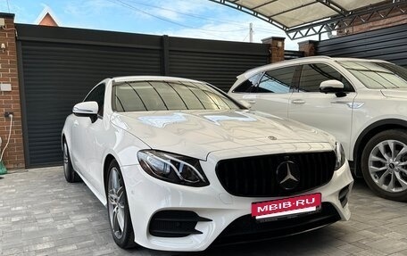 Mercedes-Benz E-Класс, 2018 год, 3 500 000 рублей, 5 фотография