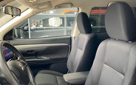 Mitsubishi Outlander III рестайлинг 3, 2012 год, 1 290 000 рублей, 10 фотография