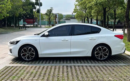 Ford Focus IV, 2022 год, 1 300 000 рублей, 8 фотография