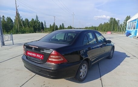 Mercedes-Benz C-Класс, 2003 год, 550 000 рублей, 3 фотография