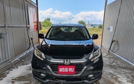 Honda Vezel, 2014 год, 1 900 000 рублей, 4 фотография
