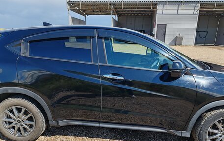 Honda Vezel, 2014 год, 1 900 000 рублей, 12 фотография