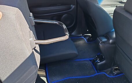 Honda Vezel, 2014 год, 1 900 000 рублей, 17 фотография
