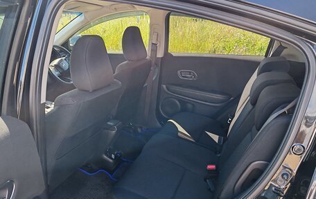 Honda Vezel, 2014 год, 1 900 000 рублей, 32 фотография