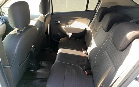 Renault Logan II, 2014 год, 740 000 рублей, 15 фотография