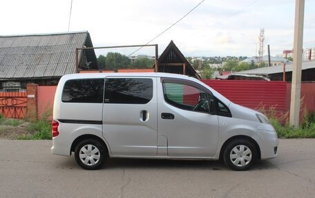 Nissan NV200, 2011 год, 815 000 рублей, 3 фотография