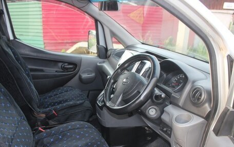 Nissan NV200, 2011 год, 815 000 рублей, 18 фотография