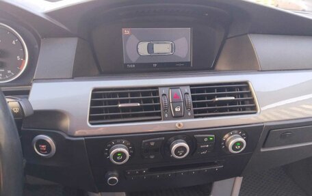 BMW 5 серия, 2008 год, 1 690 000 рублей, 3 фотография