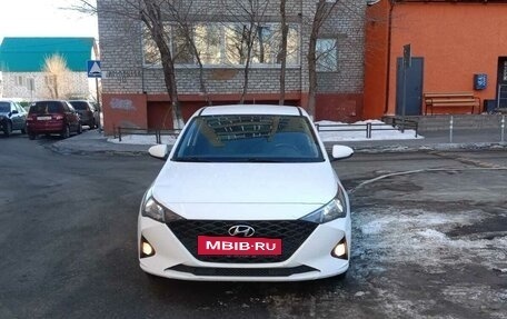 Hyundai Solaris II рестайлинг, 2021 год, 1 150 000 рублей, 5 фотография