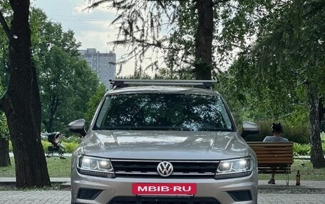 Volkswagen Tiguan II, 2019 год, 2 100 000 рублей, 2 фотография