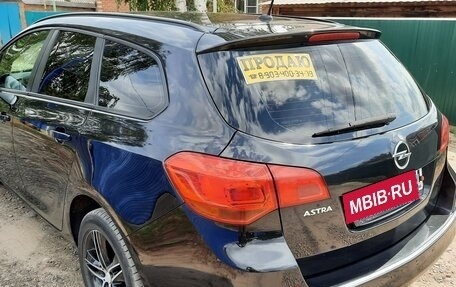 Opel Astra J, 2013 год, 690 000 рублей, 5 фотография