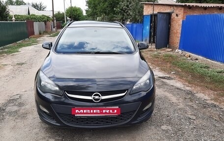 Opel Astra J, 2013 год, 690 000 рублей, 3 фотография