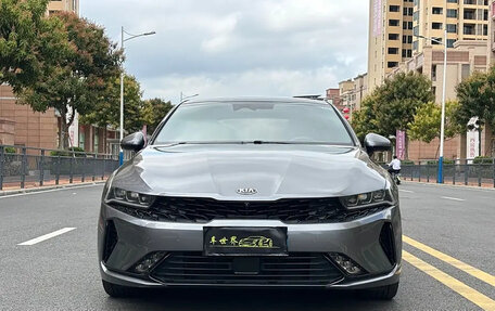 KIA K5, 2021 год, 1 800 000 рублей, 2 фотография