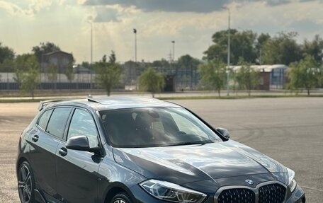 BMW 1 серия, 2020 год, 3 490 000 рублей, 1 фотография