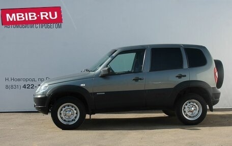Chevrolet Niva I рестайлинг, 2018 год, 779 000 рублей, 2 фотография
