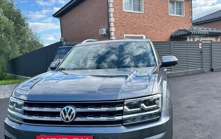 Volkswagen Teramont I, 2018 год, 3 450 000 рублей, 2 фотография