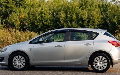 Opel Astra J, 2013 год, 1 000 000 рублей, 4 фотография